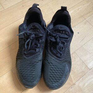 Nike air 270 black boys sneakers Size US 5.5Y Youth